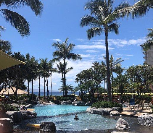 Pau Huaka'i Tiki Bar