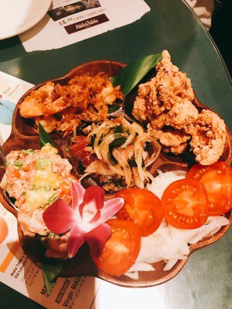 ALOHA TABLE Waikiki