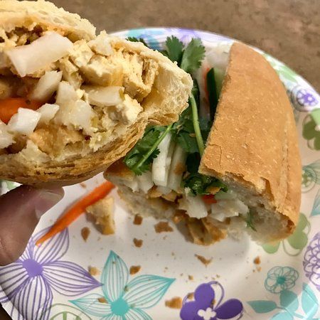 Ba-Le Kona Sandwich & Vietnamese Food