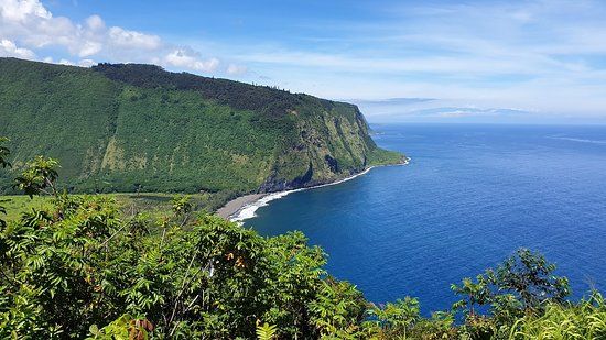 Waipio Valley Lookout