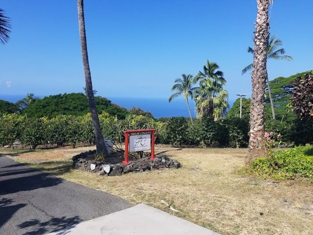Original Hawaiian Chocolate Factory